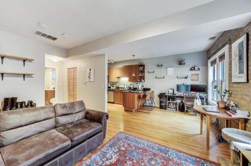 1340 Estes Ave, Chicago, IL 60626-5456