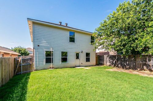 5840 Parkview Hills Ln, Fort Worth TX  76179-3797 exterior