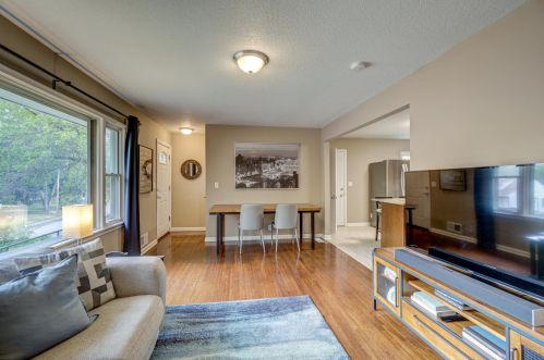 684 Eldridge Ave, Saint Paul MN  55113-6412 exterior
