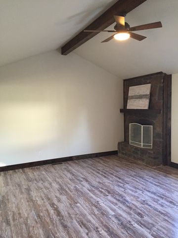 1509 Larkspur Ct, Pryor, OK 74361-8209