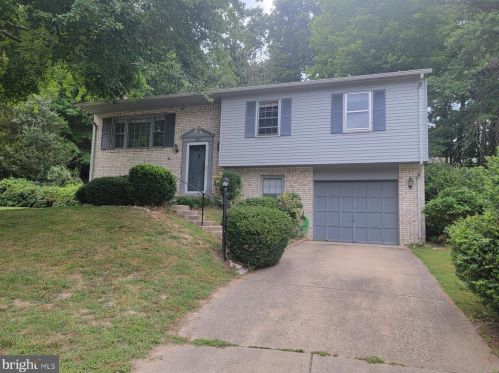 11888 Catoctin Dr, Woodbridge VA  22192-1112 exterior