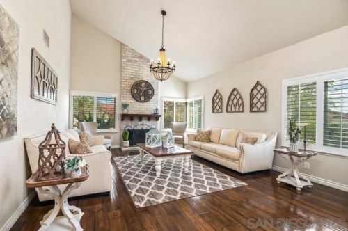 11959 Calle Suntuoso, San Diego, CA 92128-3218