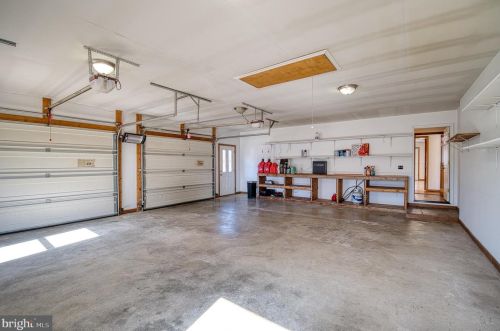 345 Journey Ln, Berkeley Springs WV exterior