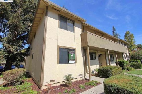 1053 Abbott Ave, Milpitas, CA 95035-2934