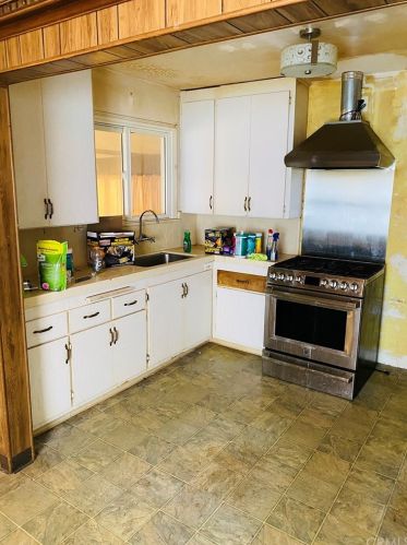 20939 Denker Ave, Torrance, CA 90501-2330