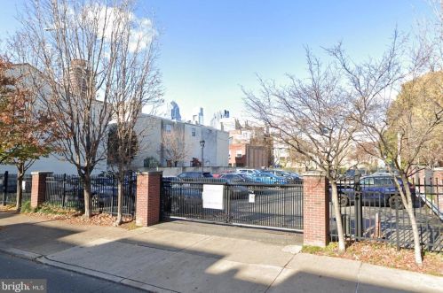 413 12th St, Philadelphia, PA 19123-3733