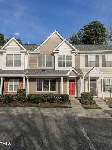 108 Bridford Downs Dr, Greensboro, NC 27407-2758