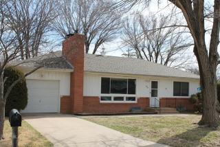 400 Alice Ave, Newton, KS 67114-3227