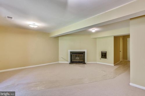 145 Kinsman View Cir, Silver Spring MD 20901-1600 exterior