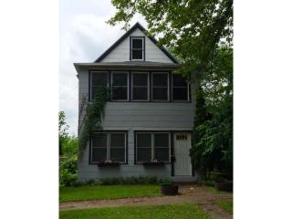 2520 Pierce St, Minneapolis MN  55418-3839 exterior
