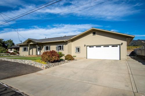 2000 Sanford Rnch Rd, Ukiah CA 95482-5251 exterior