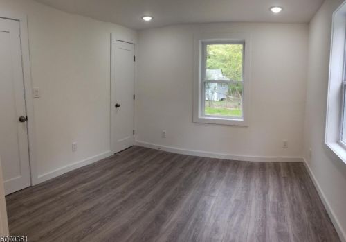 10 Fairfield Ave, Warren NJ  07059-5706 exterior