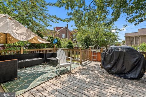 887 Lalor St, Trenton NJ  08610-6558 exterior