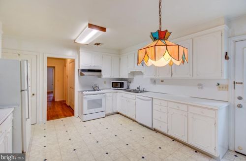 10 Clearview Ave, Trenton NJ  08619-1217 exterior