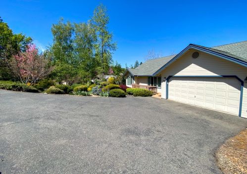 788 Dogwood Dr, Vallecito, CA 95247-9671