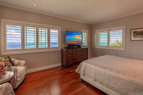 445 Maono Loop, Honolulu HI  96821-2526 exterior