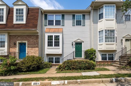 8814 Ridge Hollow Ct, Springfield VA  22152-1424 exterior