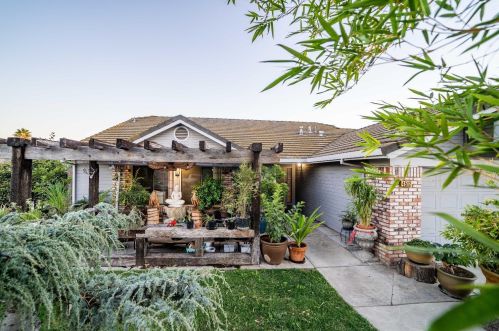 4512 Wallasey Way, Salida, CA 95368-9221