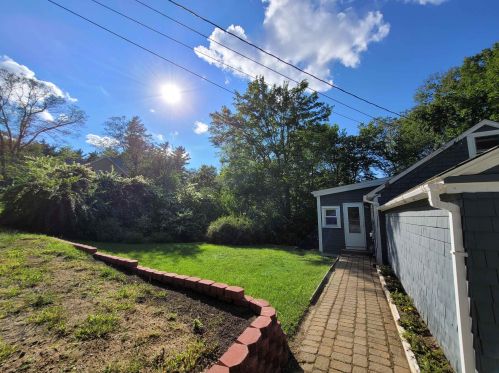 156 Hall Rd, Barrington, NH 03825-3169