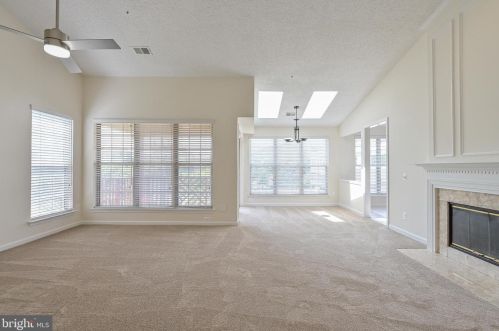 2832 Emma Lee St, Falls Church, VA 22042-7793