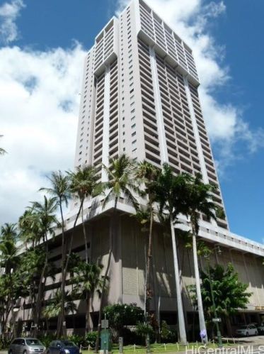 2240 Kuhio Ave, Honolulu HI  96815-2898 exterior