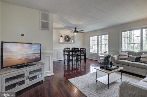 6369 Buffie Ct, Springfield VA  22015-3401 exterior