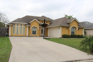 4725 Mona Dr, Brownsville, TX 78526-3898