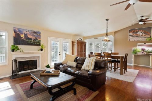 11132 Maplewood Pl, Englewood, CO 80111-5743