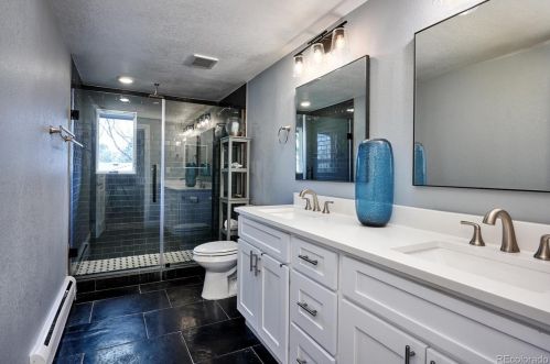 5564 Mansfield Ave, Denver CO  80237-1064 exterior