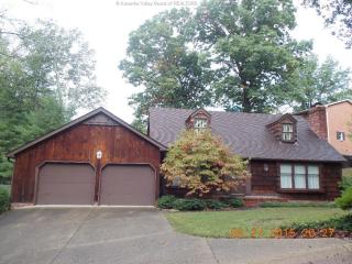 1853 Rolling Hl Rd, Charleston WV  25314-2271 exterior
