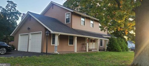 13 Honey Locust Ct, Blenheim, NJ 08012-4306