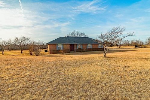 6513 Every Ave, Piedmont, OK 73078-9724