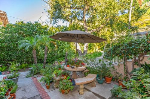 1100 Verdugo Rd, Glendale CA  91208-2918 exterior