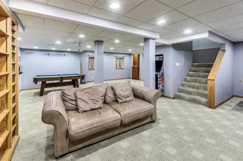 1169 Dovercliff Way, Bull Valley IL  60014-1803 exterior