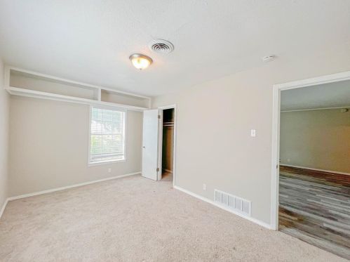 5636 Helmick Ave, Fort Worth TX  76107-7427 exterior