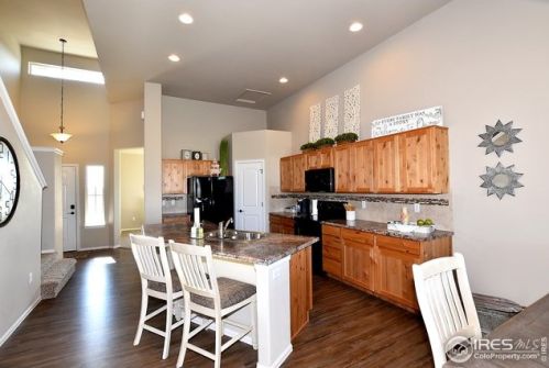 2731 Sapphire St, Loveland CO 80537-2024 exterior