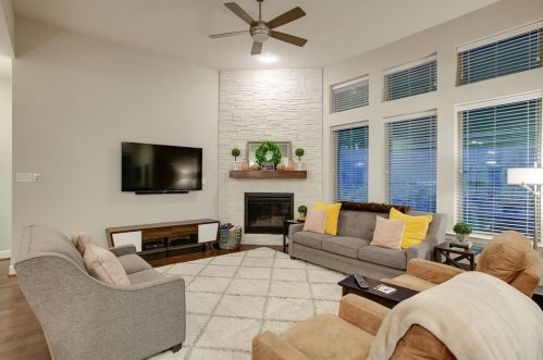 209 Sunrise Dr, Argyle TX 76226-1298 exterior