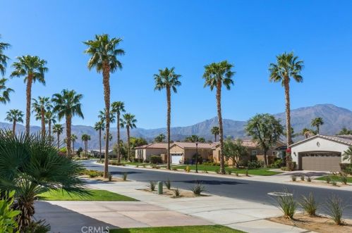 60504 Desert Shadows Dr, La Quinta, CA 92253-7727