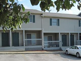 1711 Lincoln St, Blmgtn IN  47408-1568 exterior
