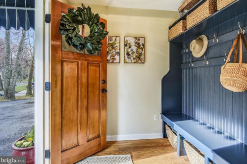 36 Whittier Pkwy, Severna Park MD 21146-3051 exterior