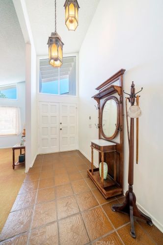 1640 Carnelian St, Anaheim CA  92802-2416 exterior