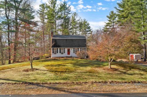 5 Wedgewood Dr, Londonderry, NH 03053-2906
