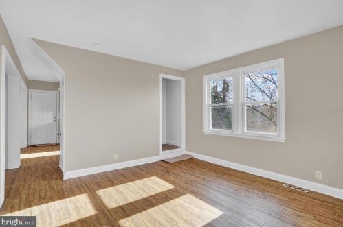 823 5th St, Harrisburg PA  17113-2612 exterior