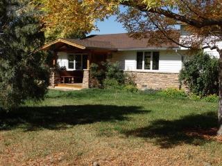 6137 Gale Dr, Boulder, CO 80303-3014