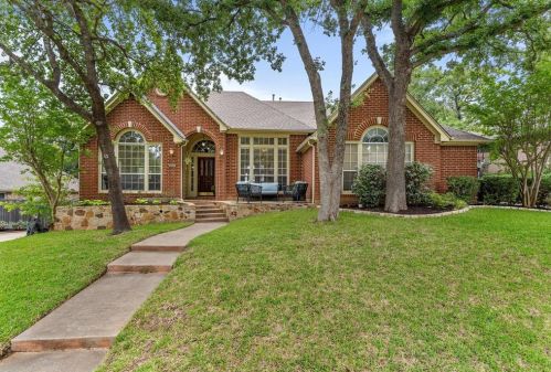 8620 Shadybrooke Dr, Fort Worth, TX 76182-8336