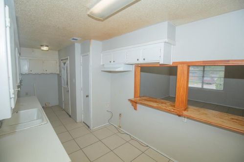 6616 Rockdale Rd, Fort Worth TX  76134-3834 exterior