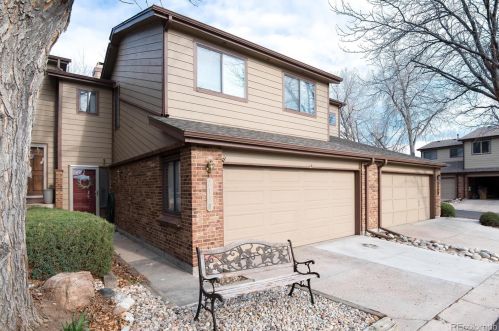 7138 Dry Creek Cir, Englewood, CO 80112-2542