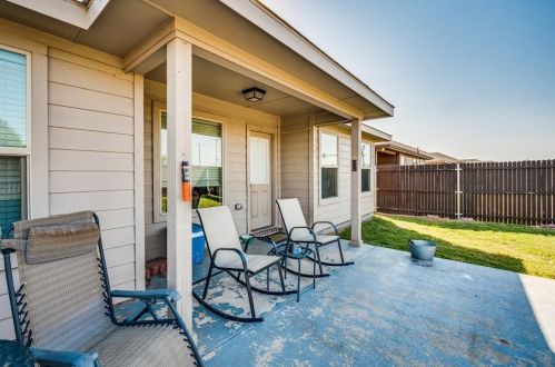 5117 Grayson Rdg Dr, Fort Worth TX  76179 exterior