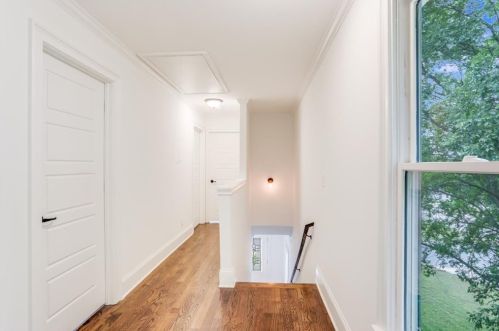 300 Holderness St, Atlanta GA  30310-1306 exterior