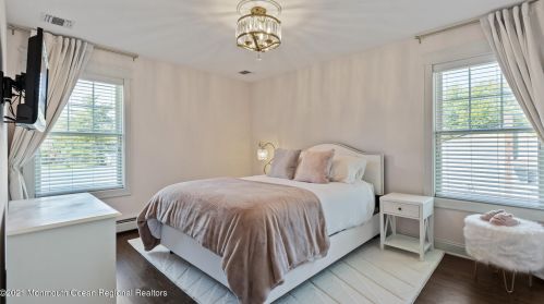 2 Barbara Ter, Middletown NJ  07748-1247 exterior